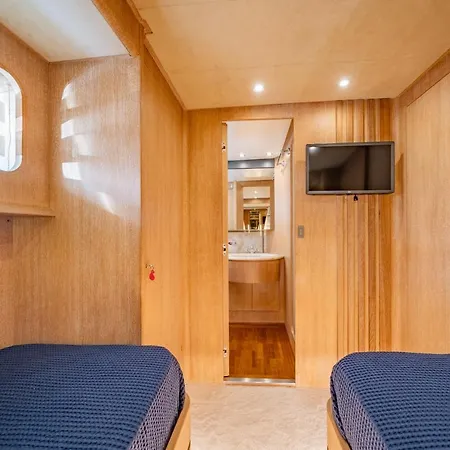 M/y Opera * Σάμη