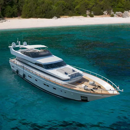 M/y Opera * Σάμη