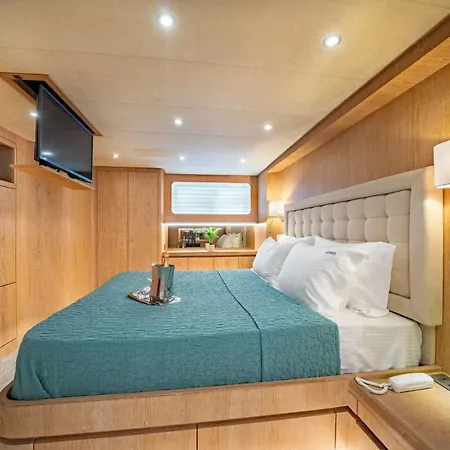 M/y Opera 船屋 *